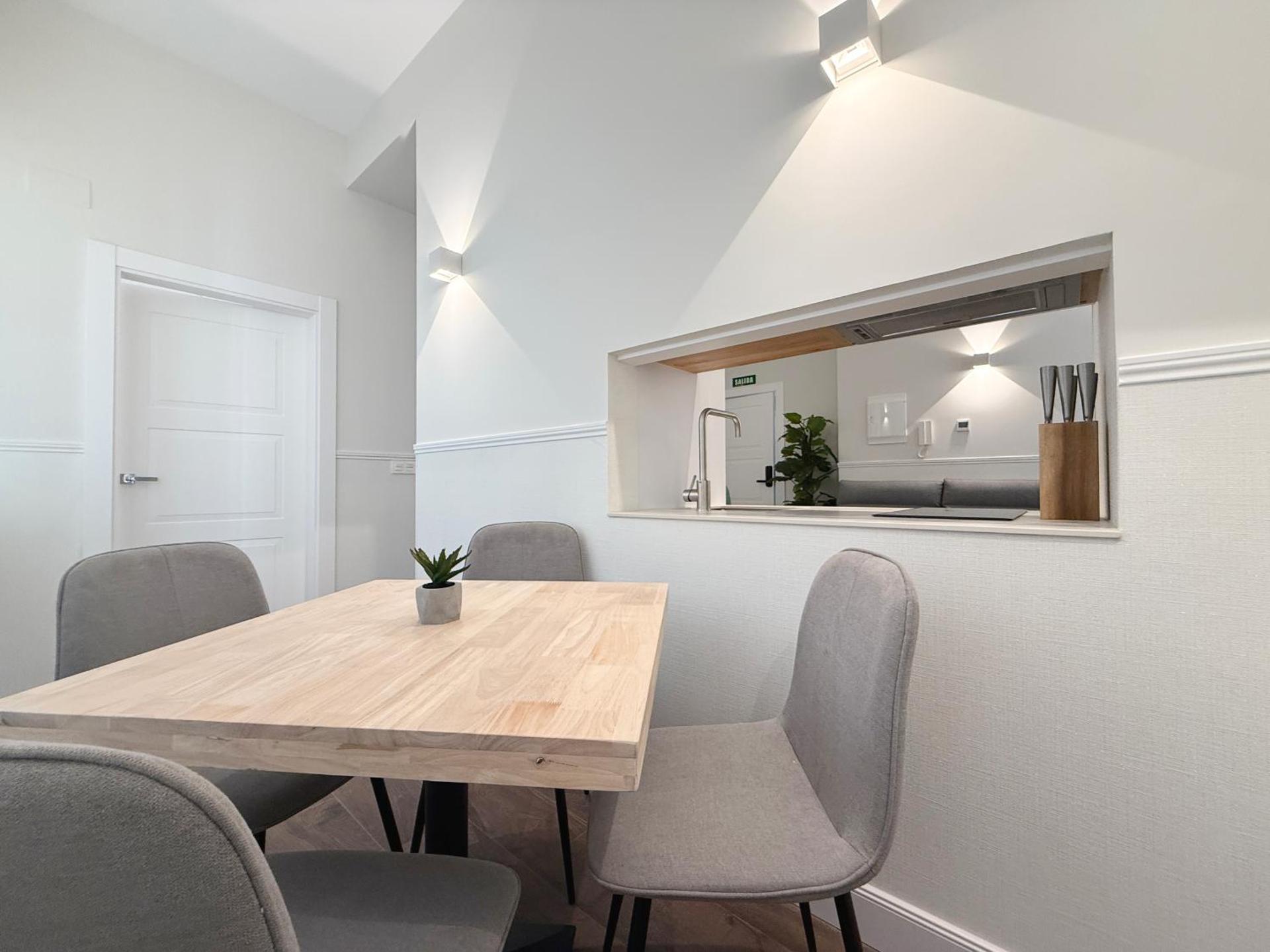 Apartamentos Mk77 León Zuloaga