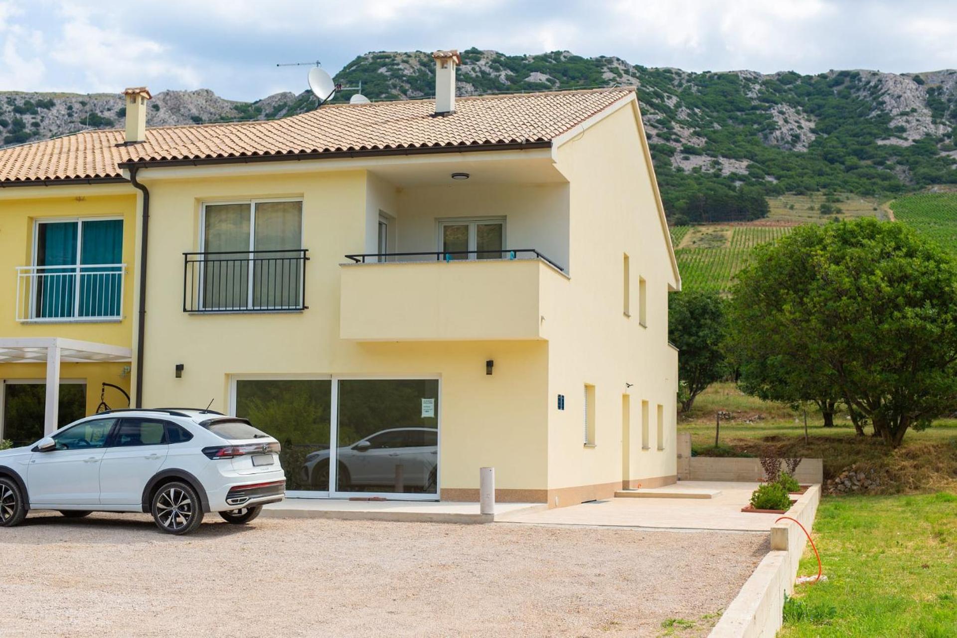 Apartments Ena & Leona