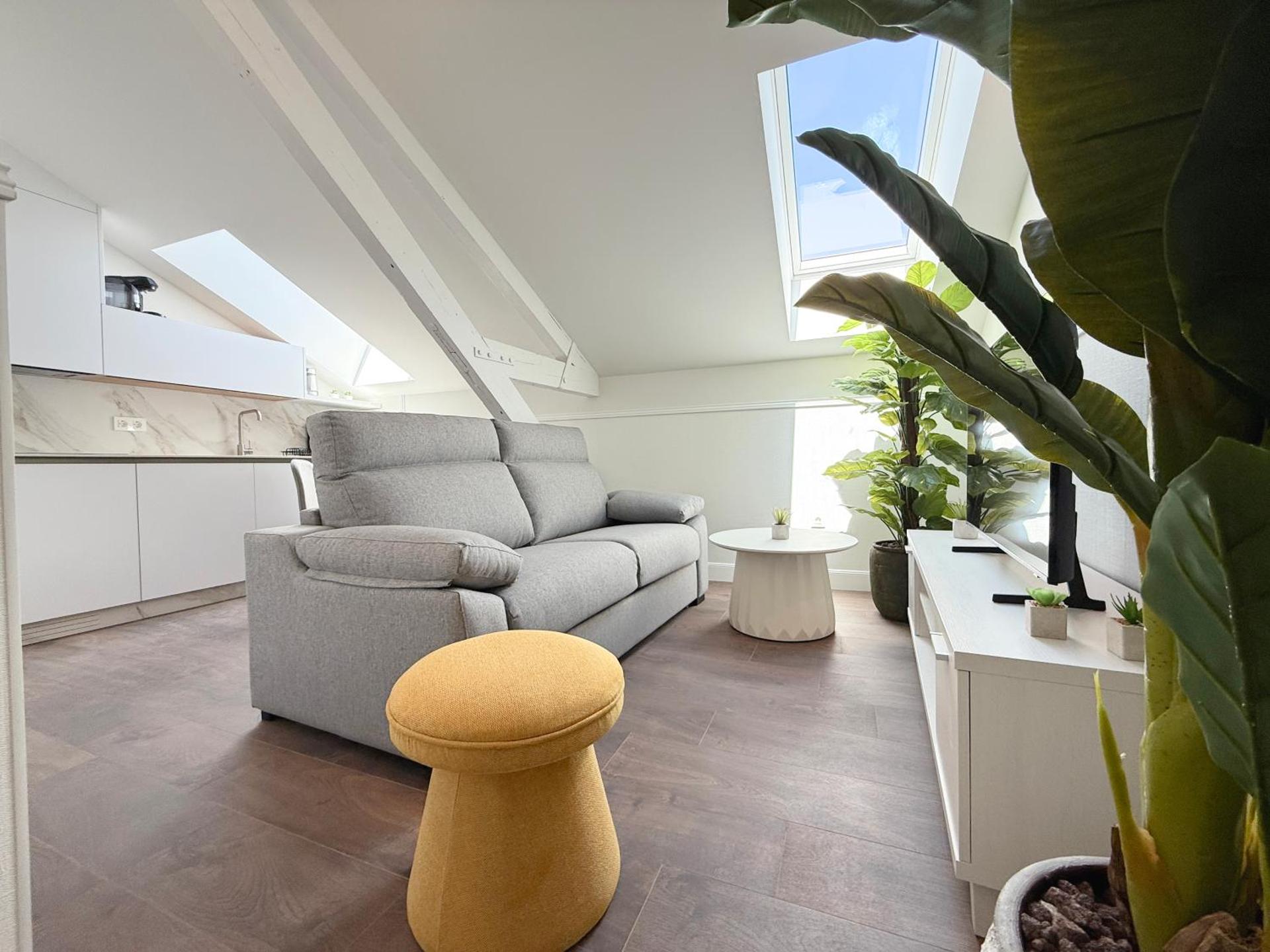 Apartamentos Mk77 León Zuloaga