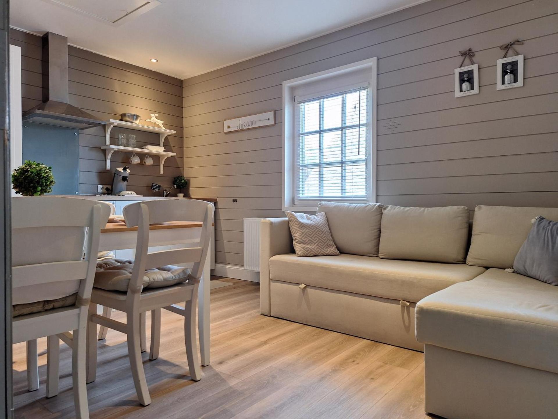 Casa-Cosi, tourist & business suites & flats with reserved parking included, private sauna