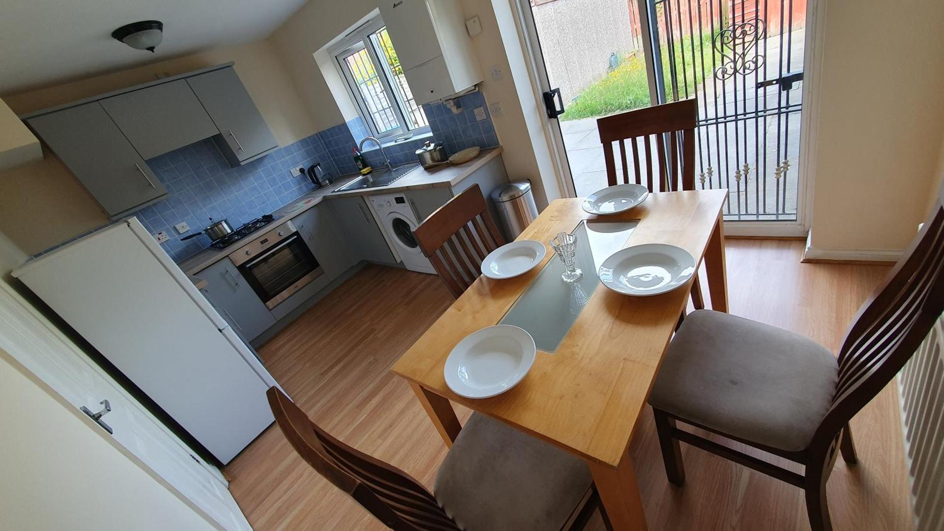 Beautiful 3 bedroom House Manchester