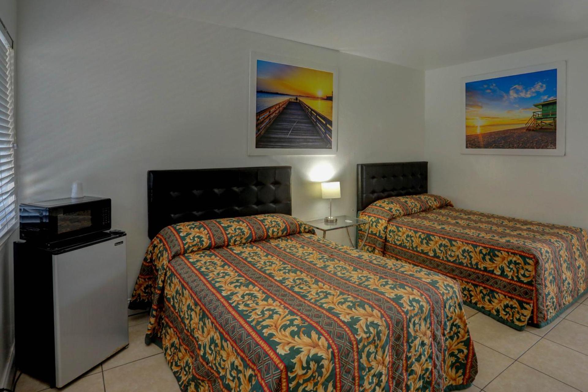 Beach and Town Motel