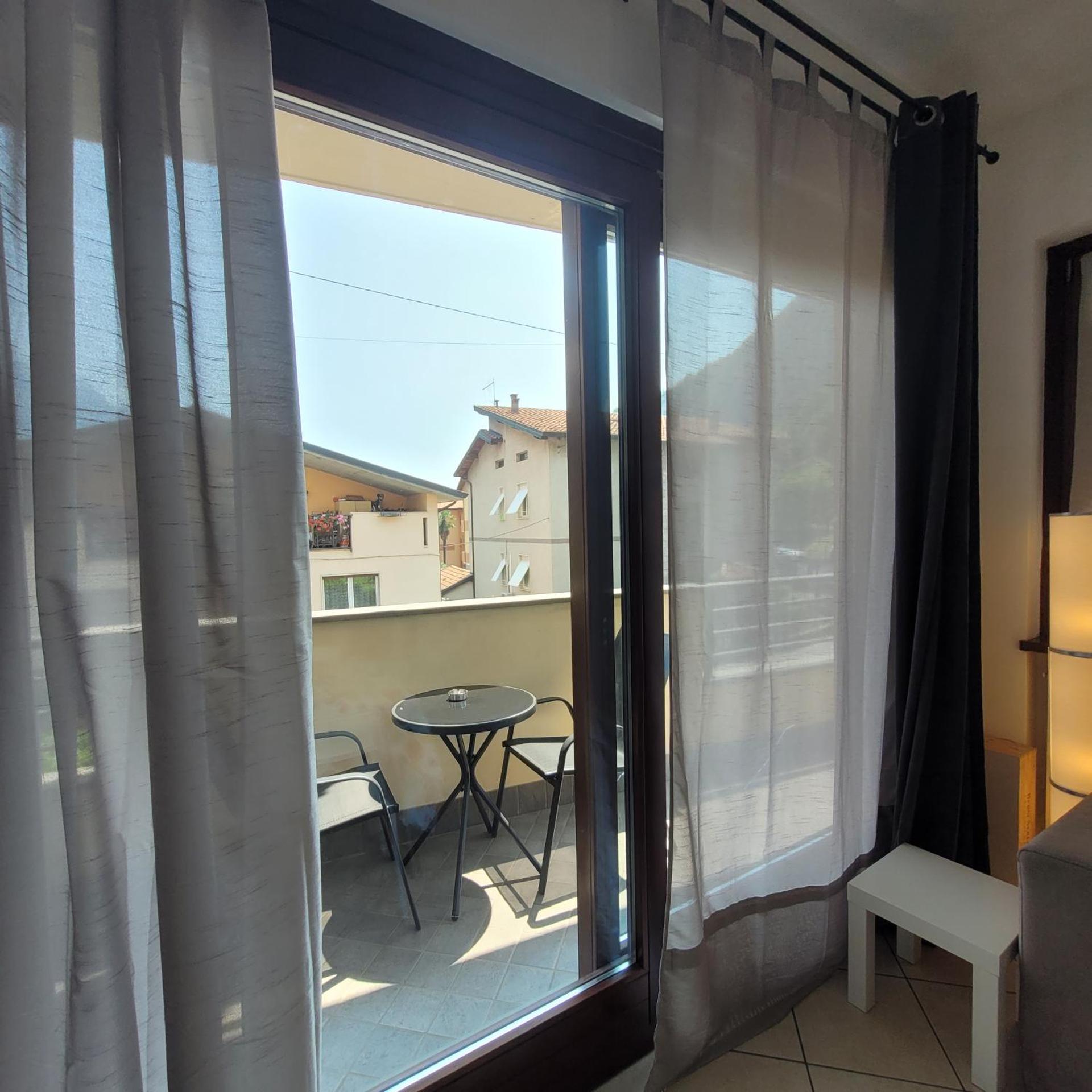 Onda del lago Mountain Lake Iseo Hospitality