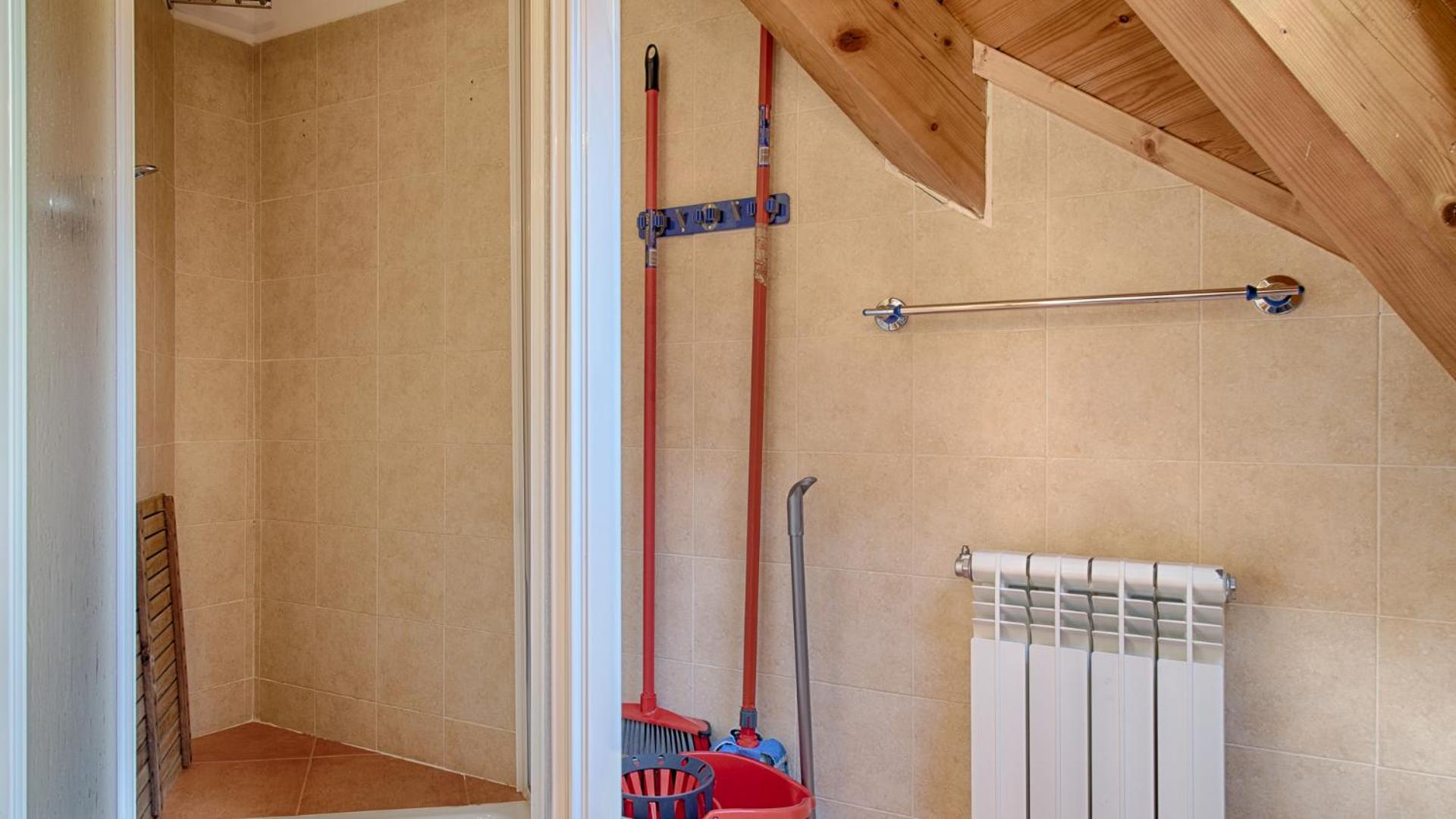 Saplan Real Estate ERA COVA