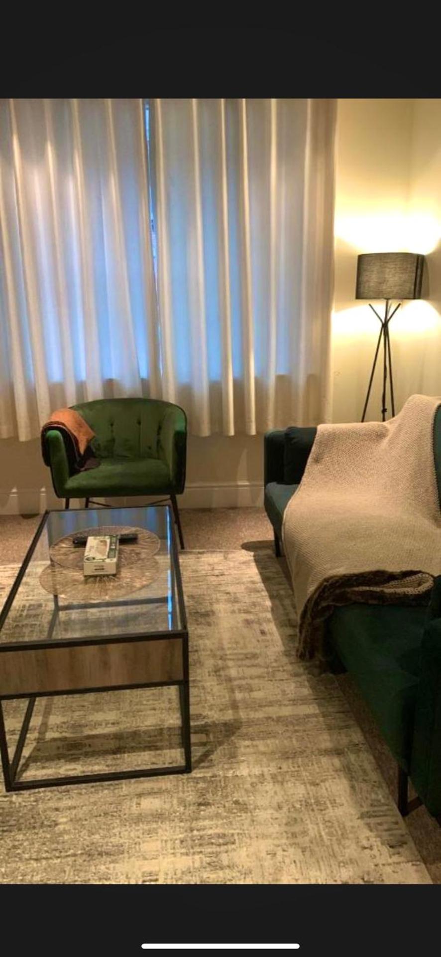 Entire Apartment Tonbridge Centre