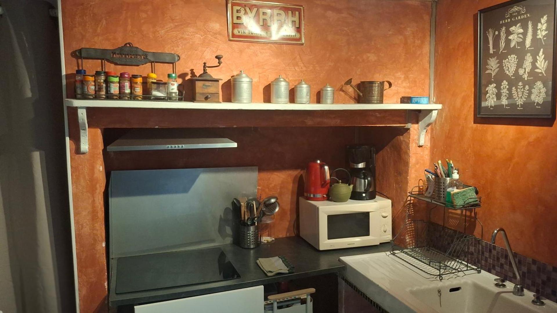 Coffee/tea facilities