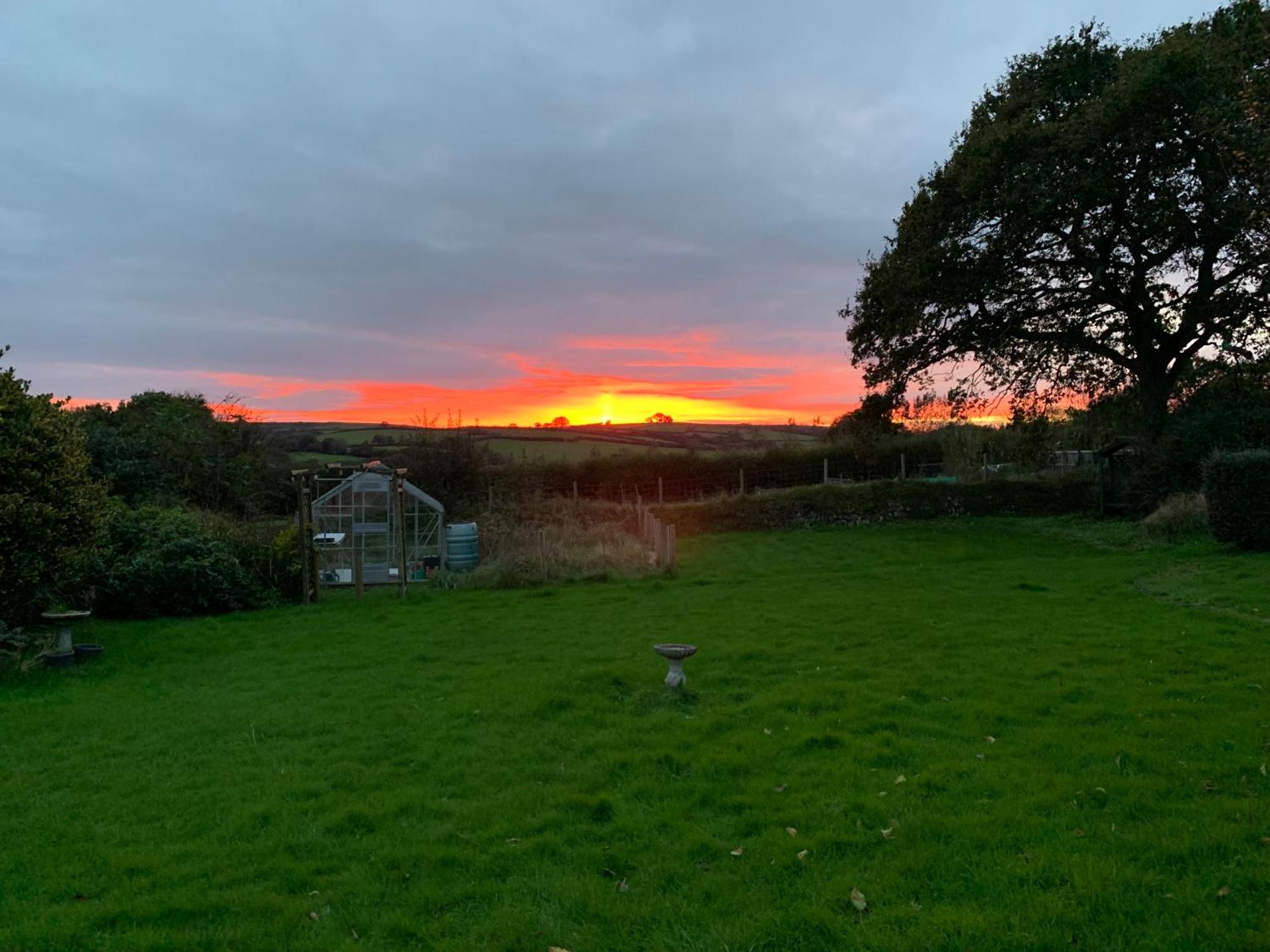 The Garden Room - A cosy country stay in Cornwall