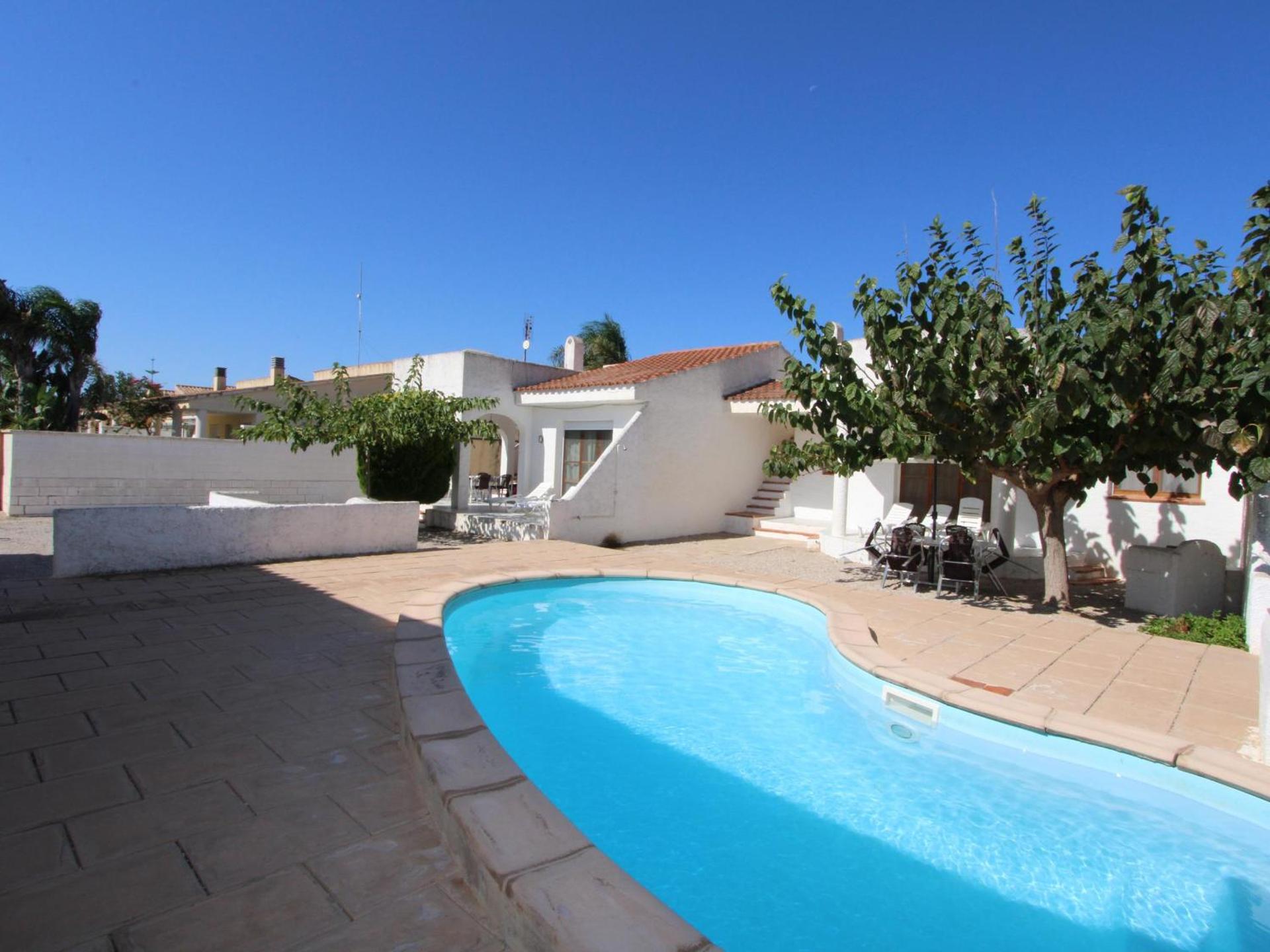 Vacaciones junto al mar: piscina, aire acondicionado, mascotas bienvenidas, playa para perros, WiFi gratis - ES-184-13