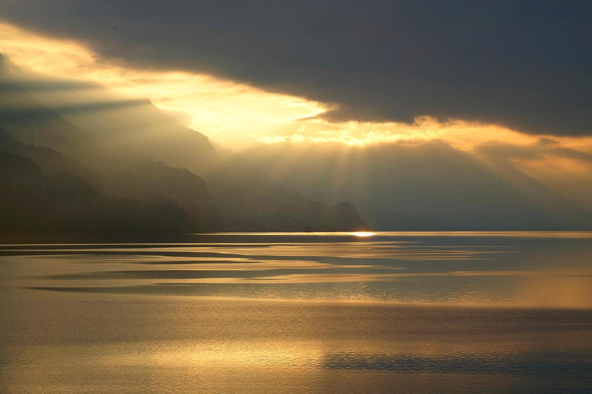 Abendrot - Direct lake view