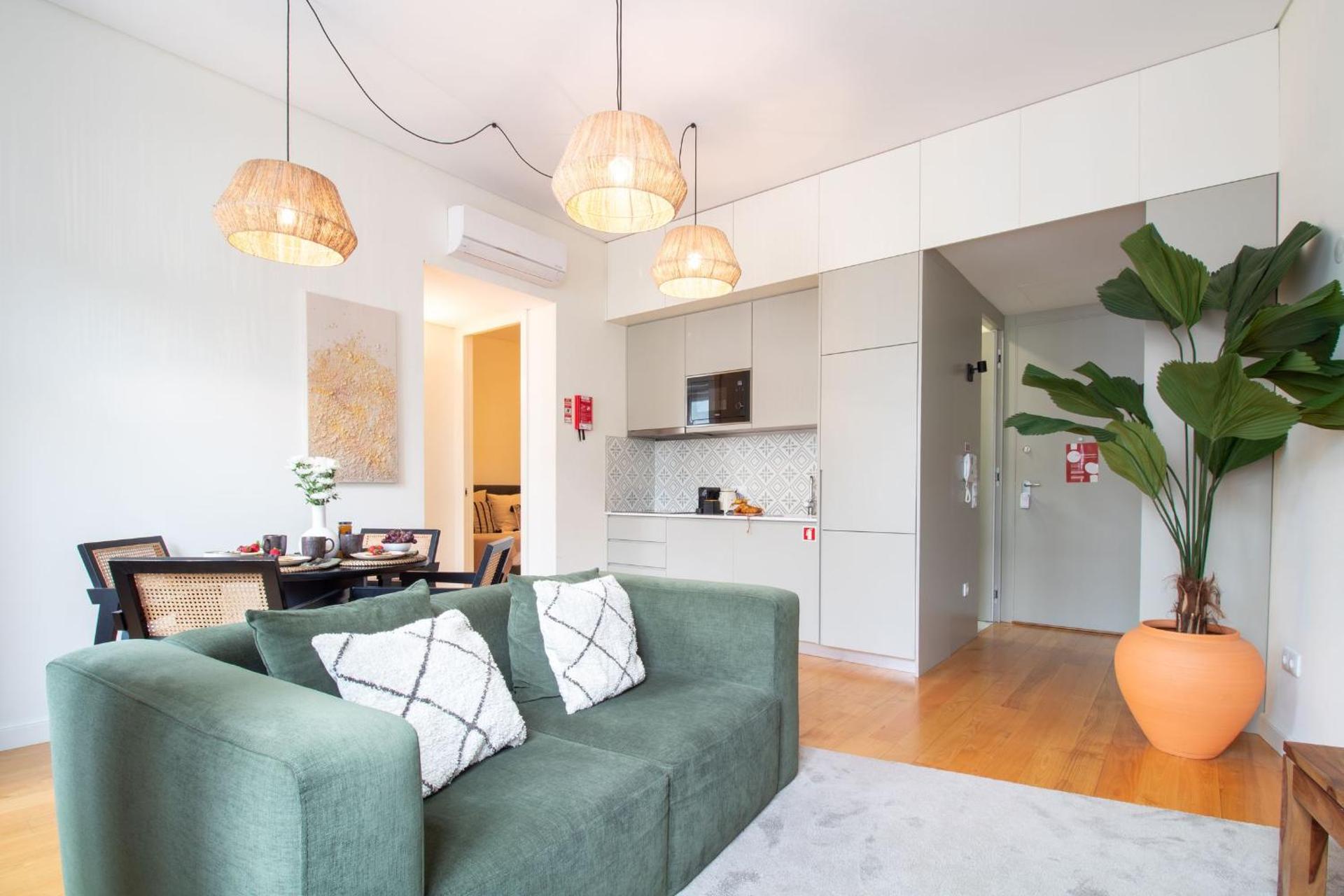 Mouzinho da Silveira 215 by LovelyStay