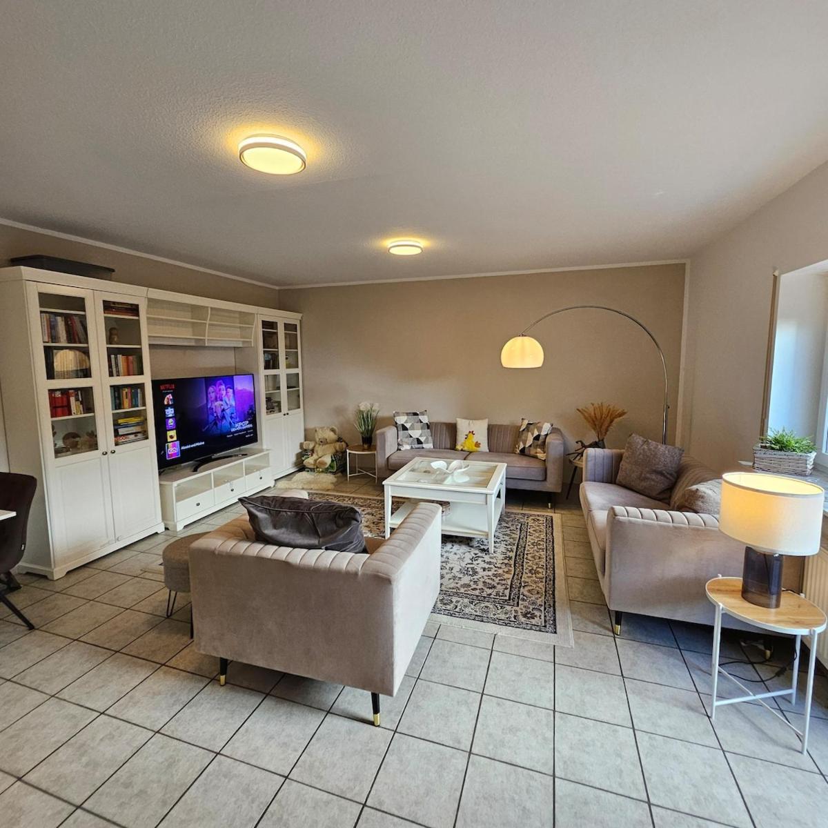 Communal lounge/ TV room