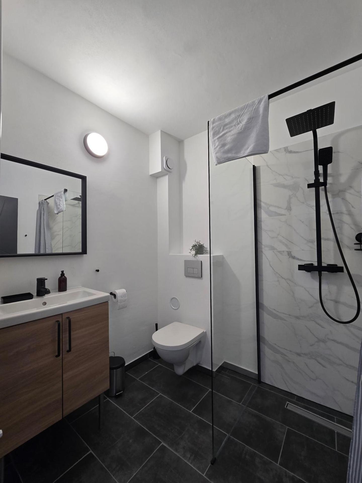 Nort Inn - Luncile Prigoanei, Sureanu, Oasa, Transalpina