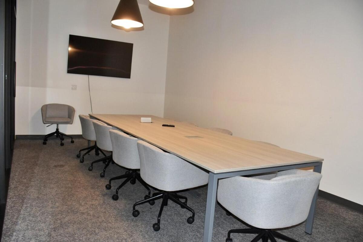 Stylish LA studio Prime Location