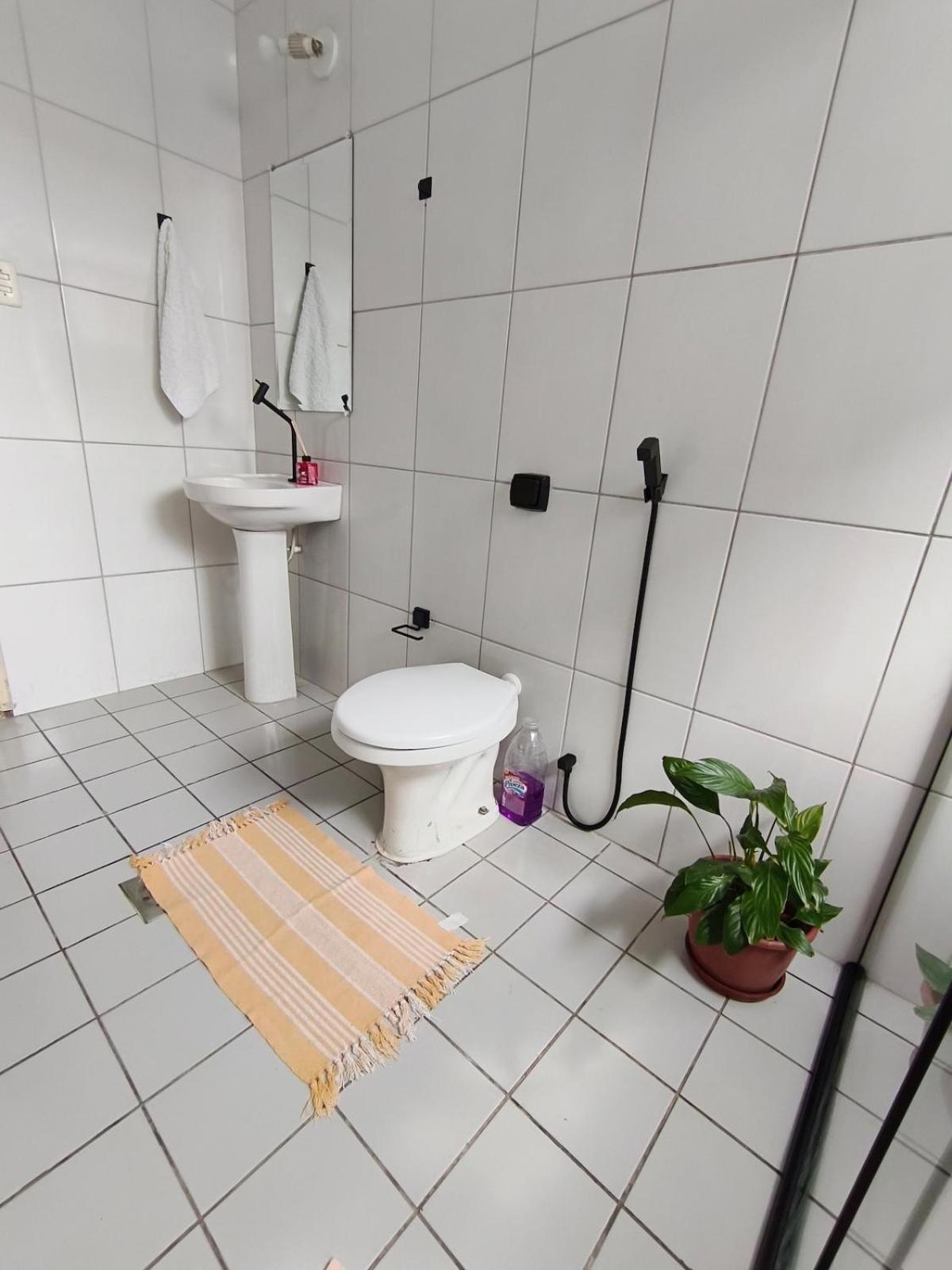 Apart 2qtos com ar - Aconchegante