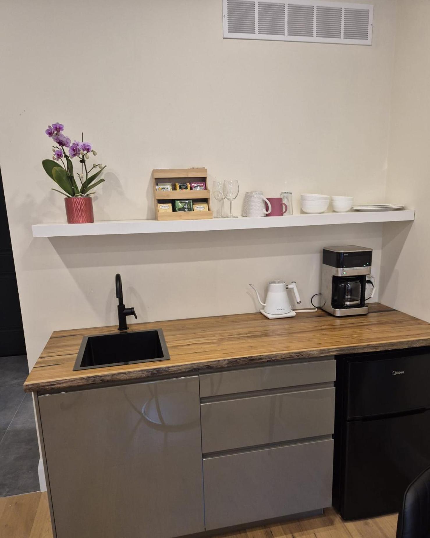 Gabby's Place Downtown Core