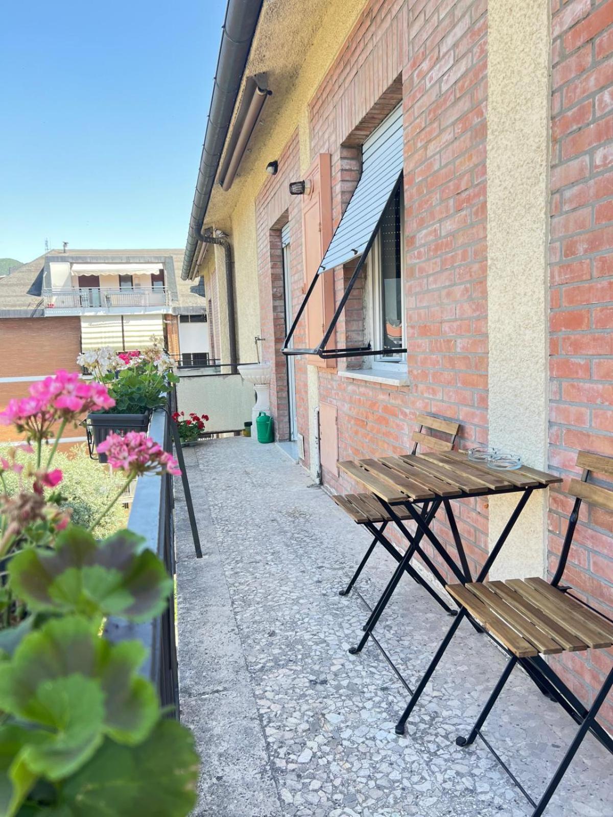 Clarissa Guest House Via Verani 18