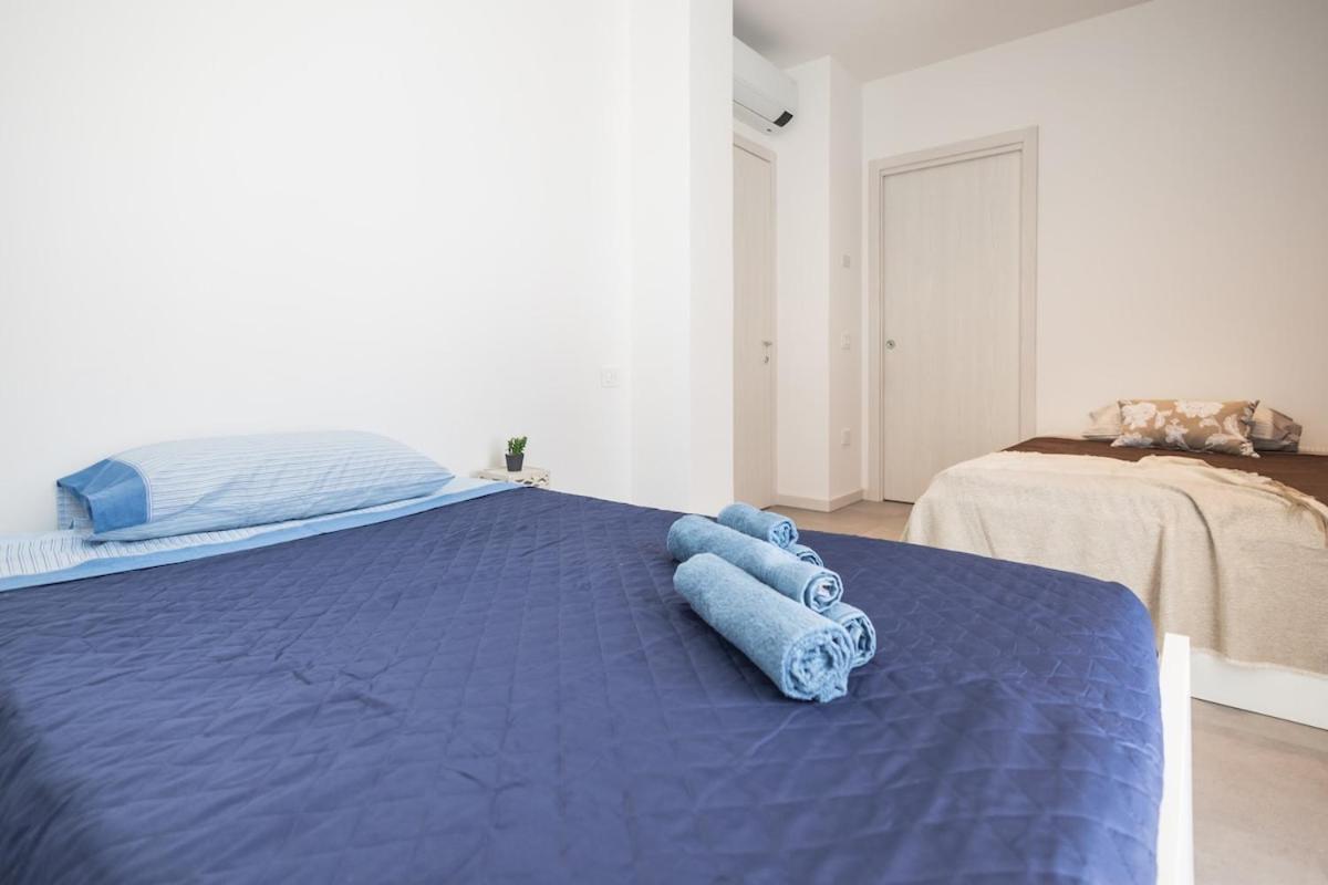 AmazHome - "Piano House" parking and near the beach