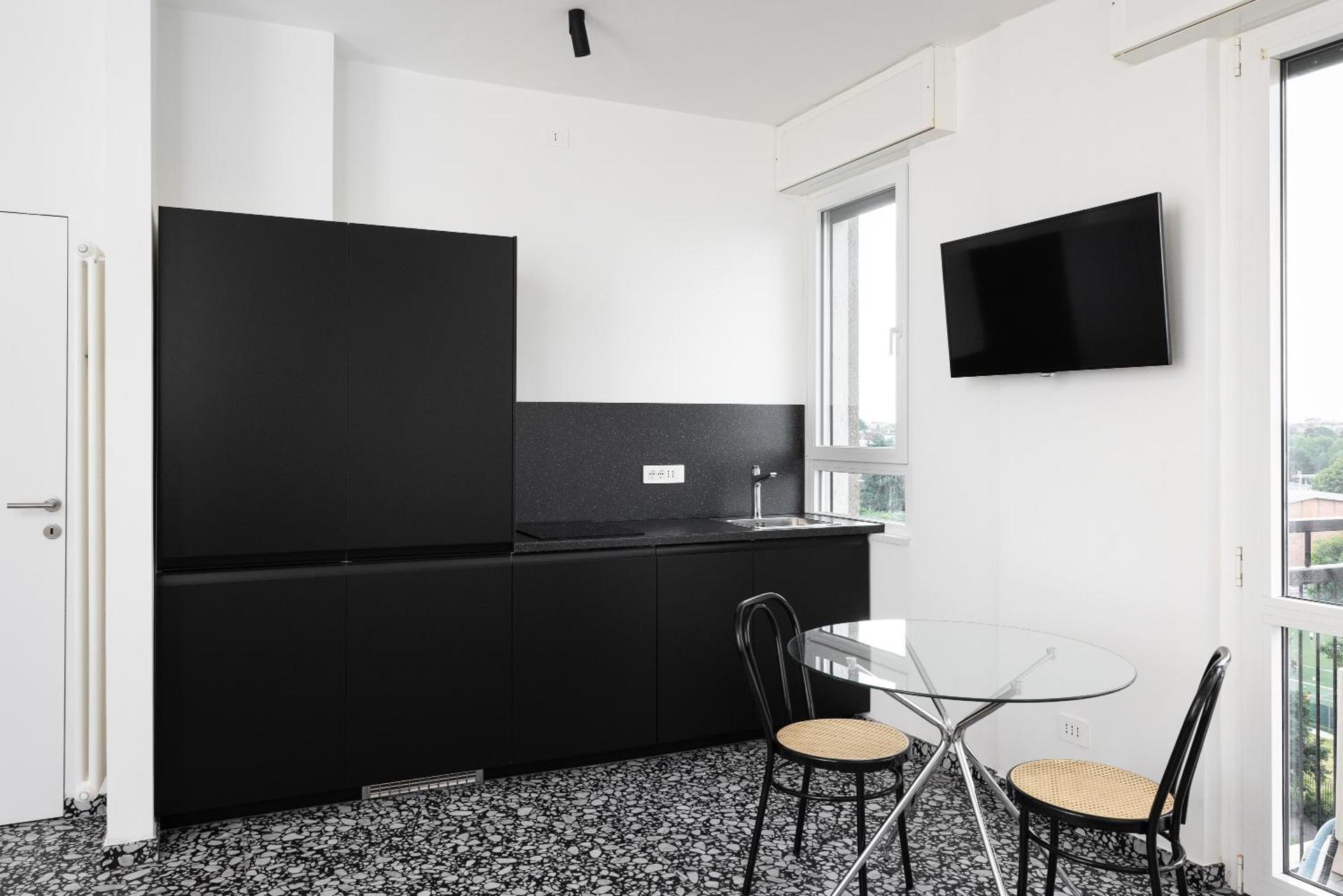 Kitchen or kitchenette