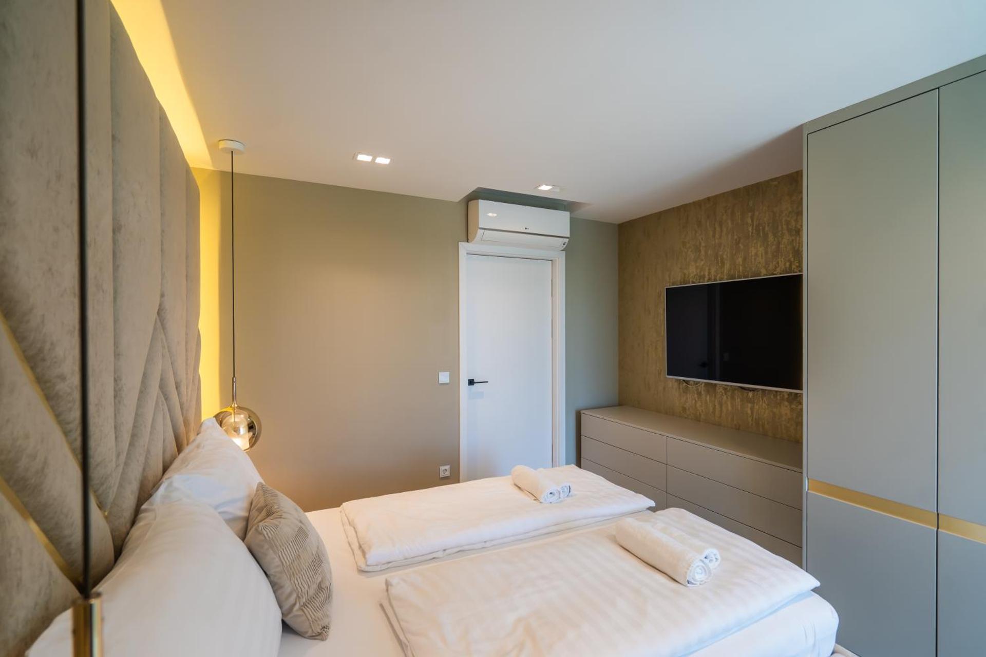 MyFlat Coral 61 Luxury Apartment