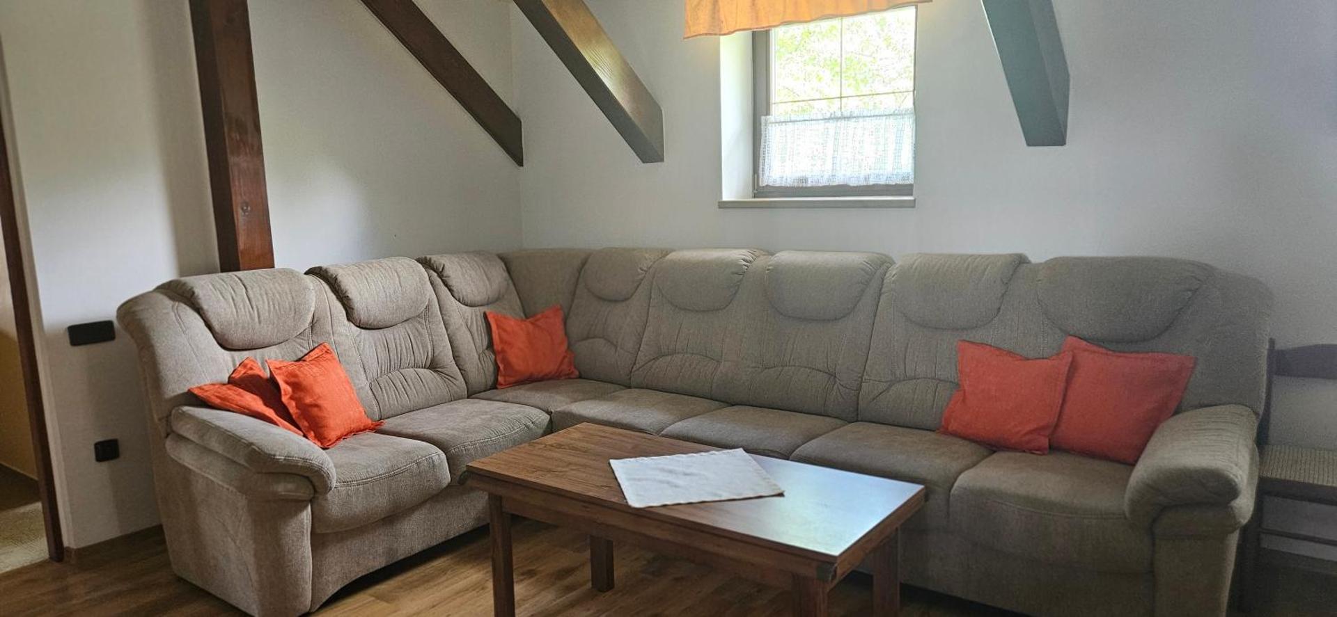 Communal lounge/ TV room