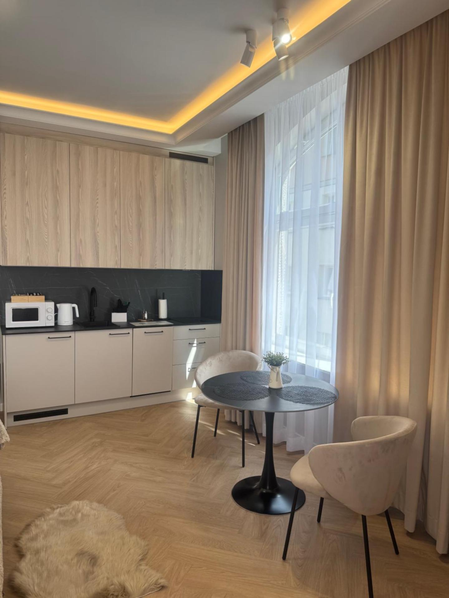 Apartment with Park View