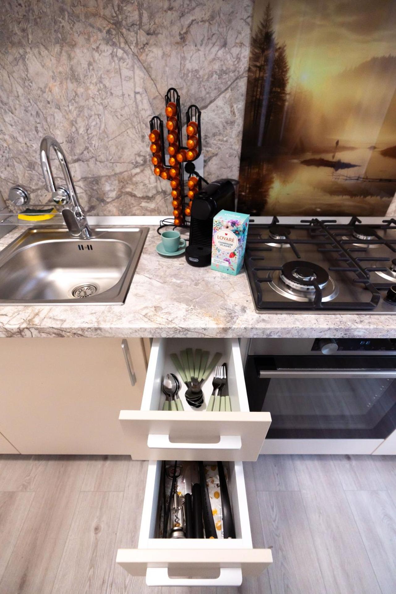 Soni Exclusive Apartments 1218 Plaza with Private Parking & Self Check-in