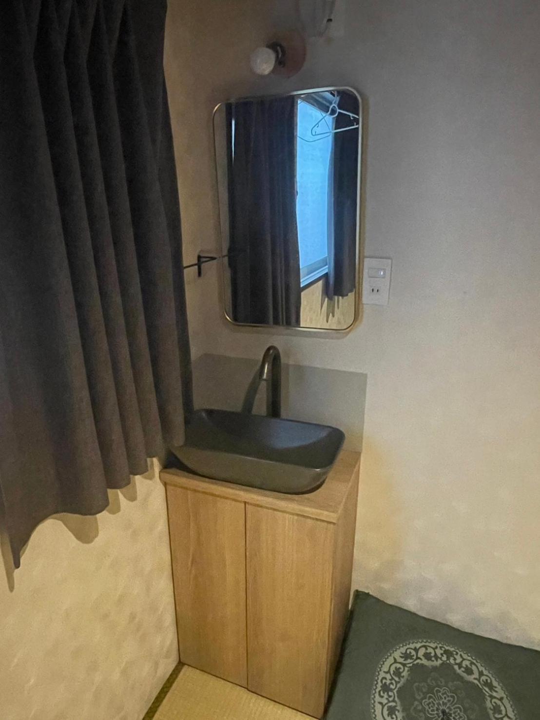 Tomannsrom med felles toalett