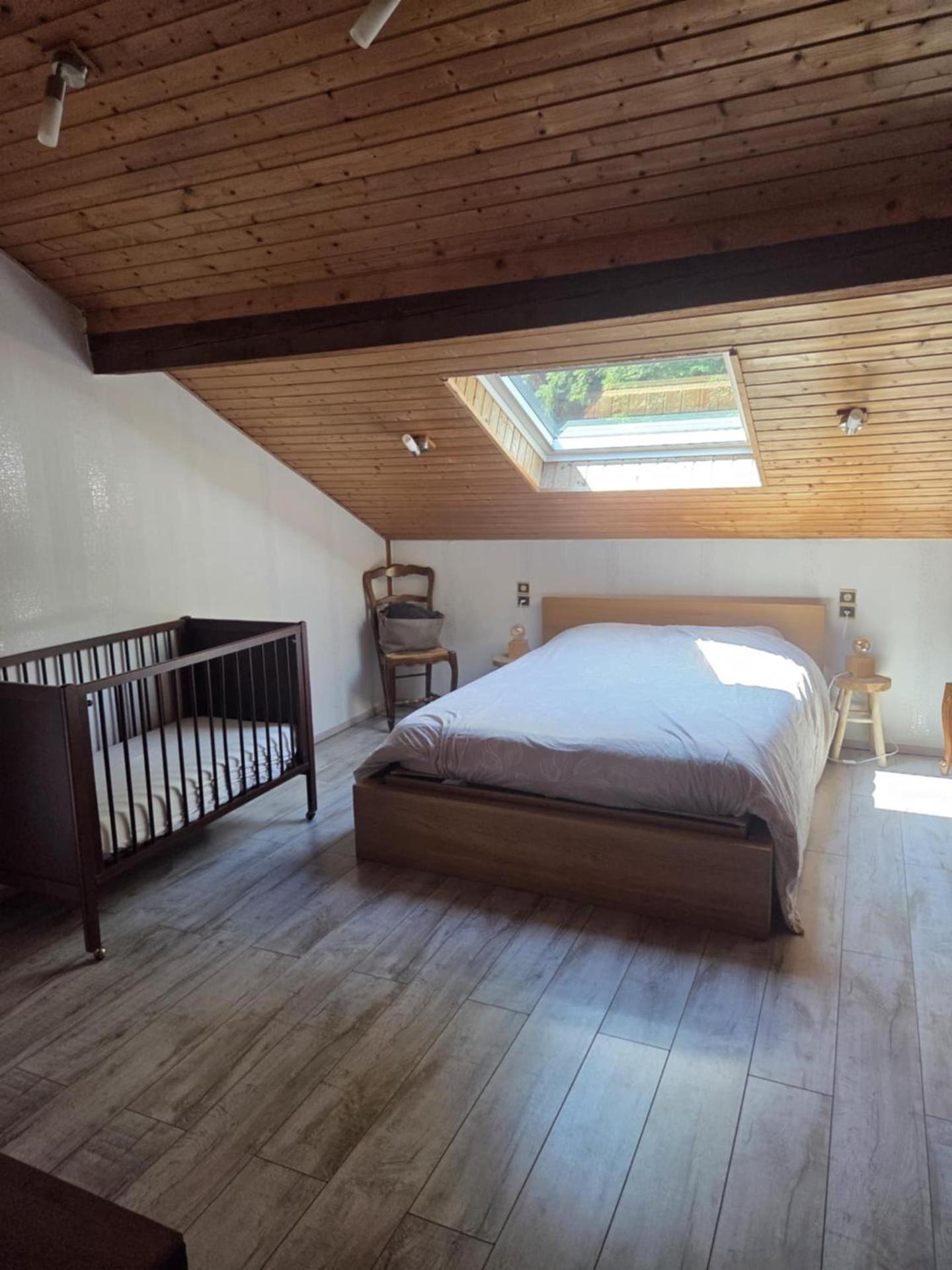 LA PARENTHÈSE AU PAYS DU VERT