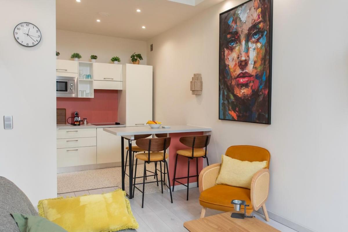 #3 Mascoinat 1BDR Old Town, near beach Fan & WIFI