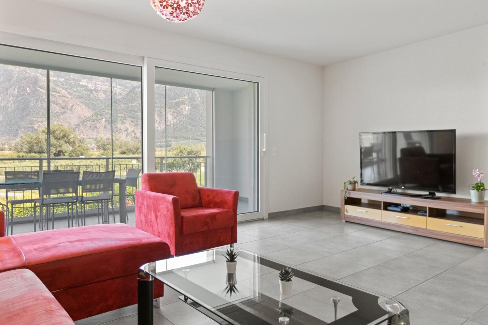 Communal lounge/ TV room