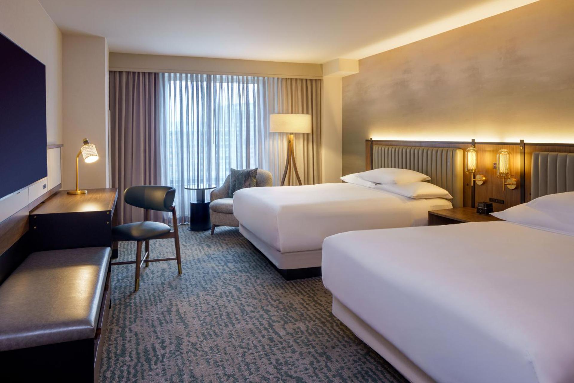 Queen  Room with Two Queen Beds and Accessible Tub - Disability Access