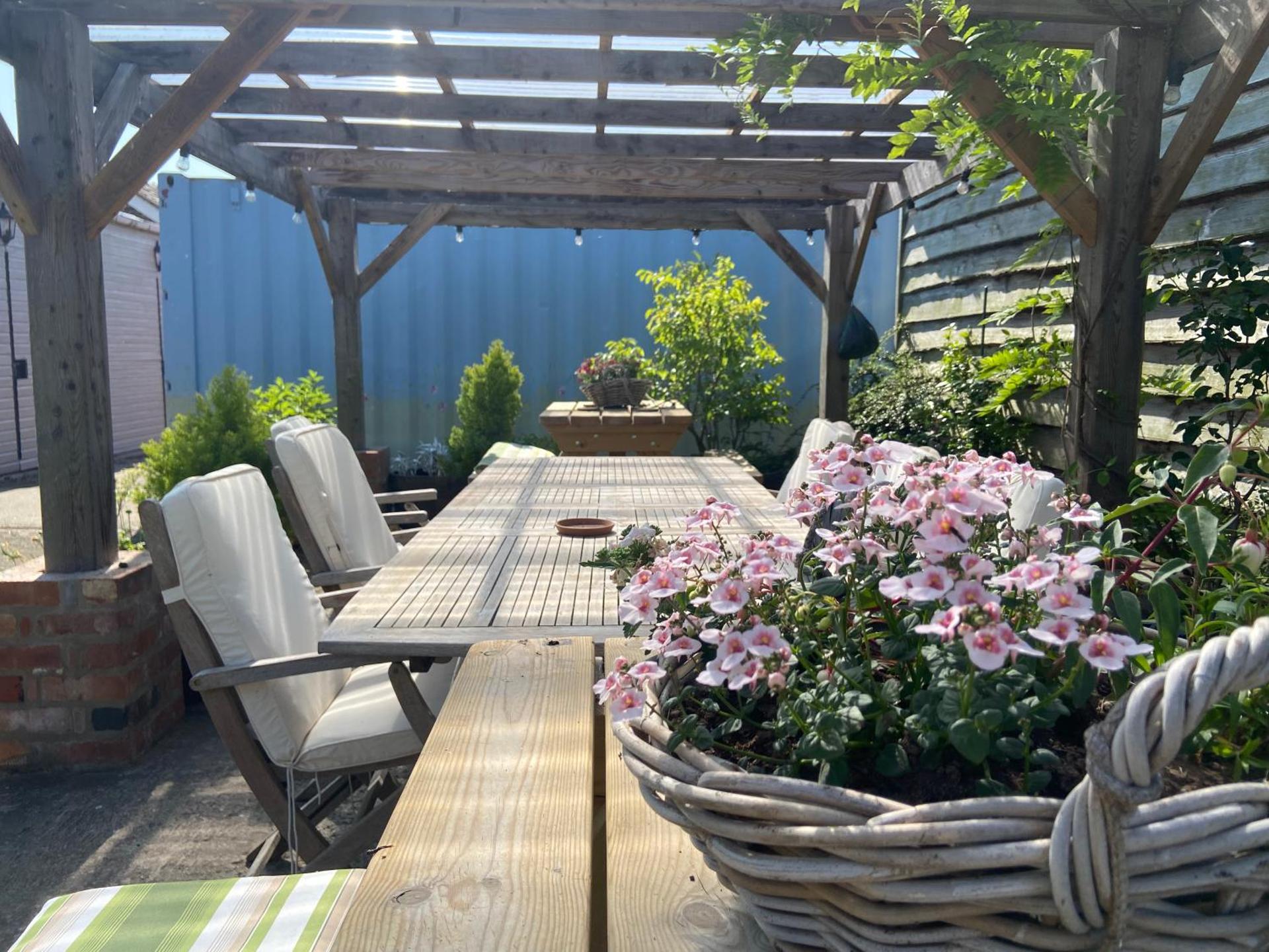 The Orchard Hideaway