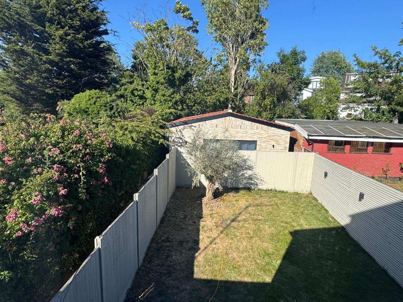 40th Avenue Guest House