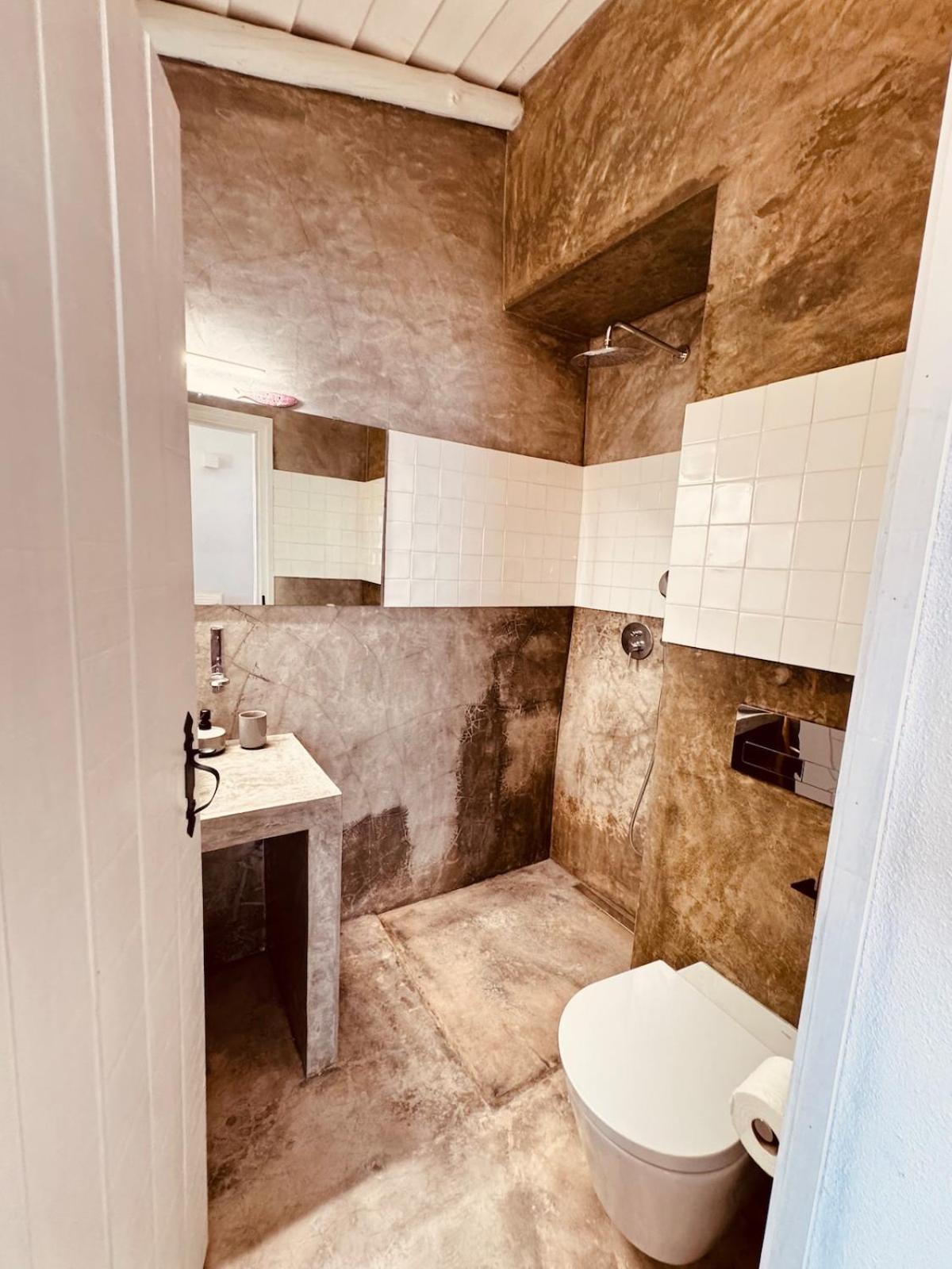 Casinha do Largo - Casas da Amieira