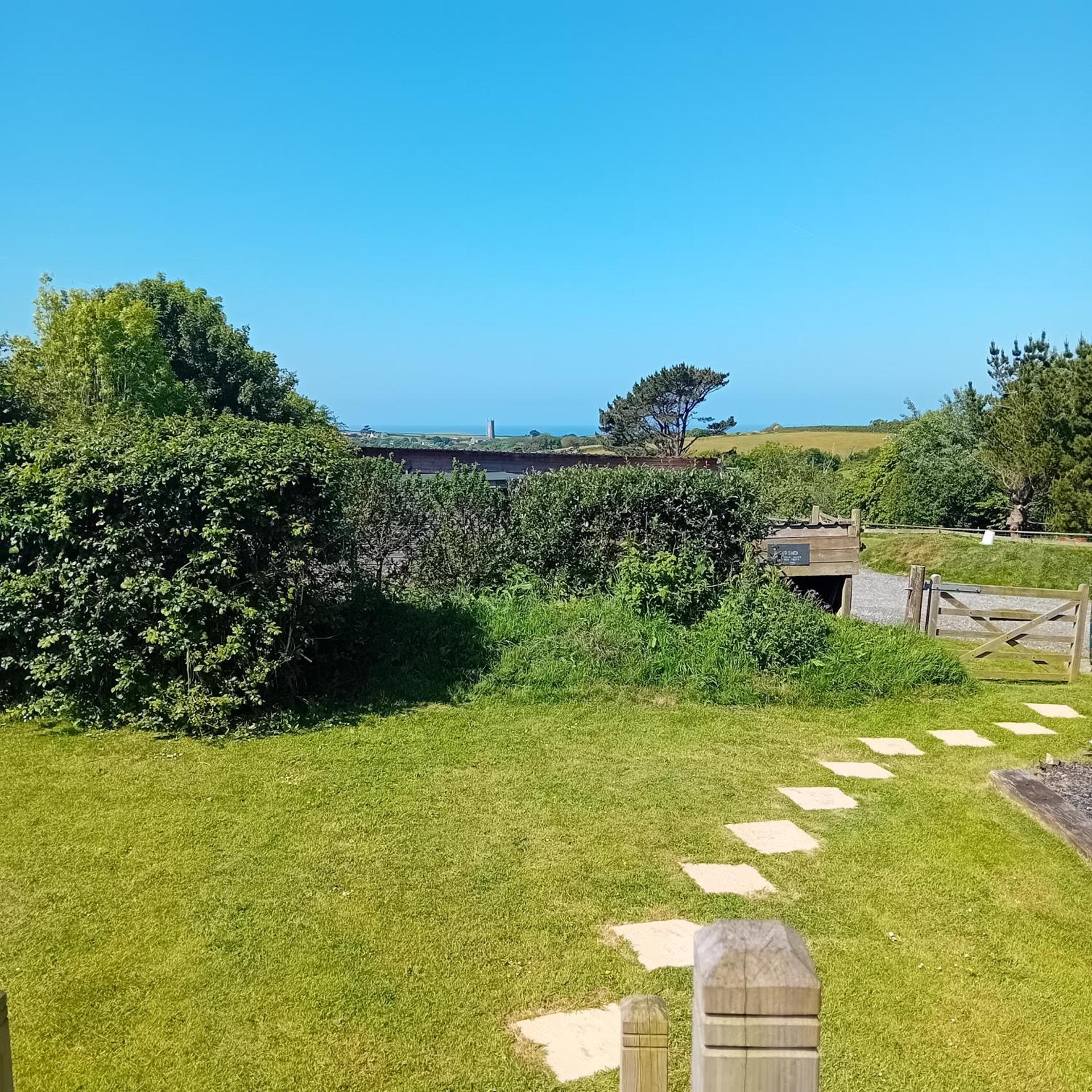 stayinhartland Quincecote shepherds hut