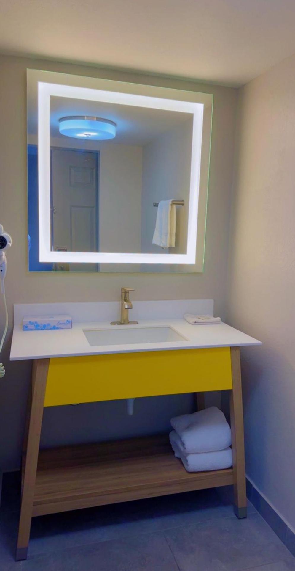 Days Inn by Wyndham Reno