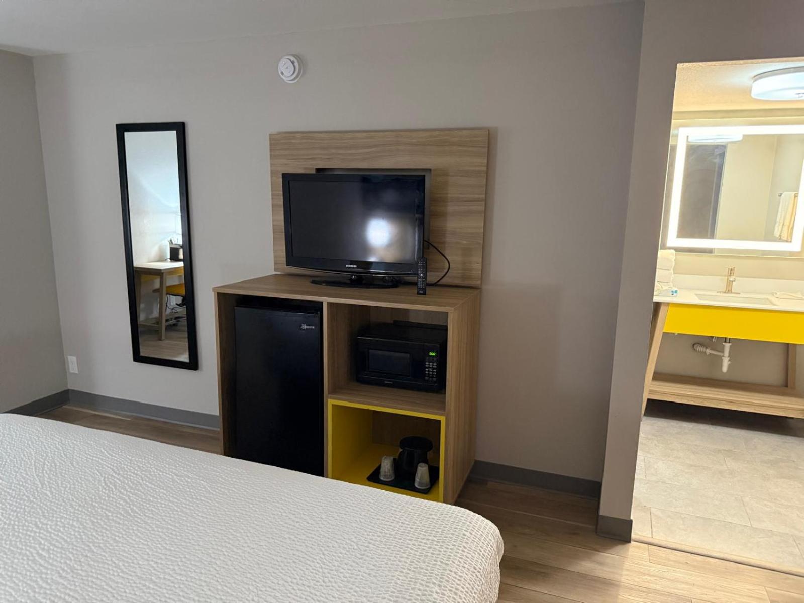 Days Inn by Wyndham Reno