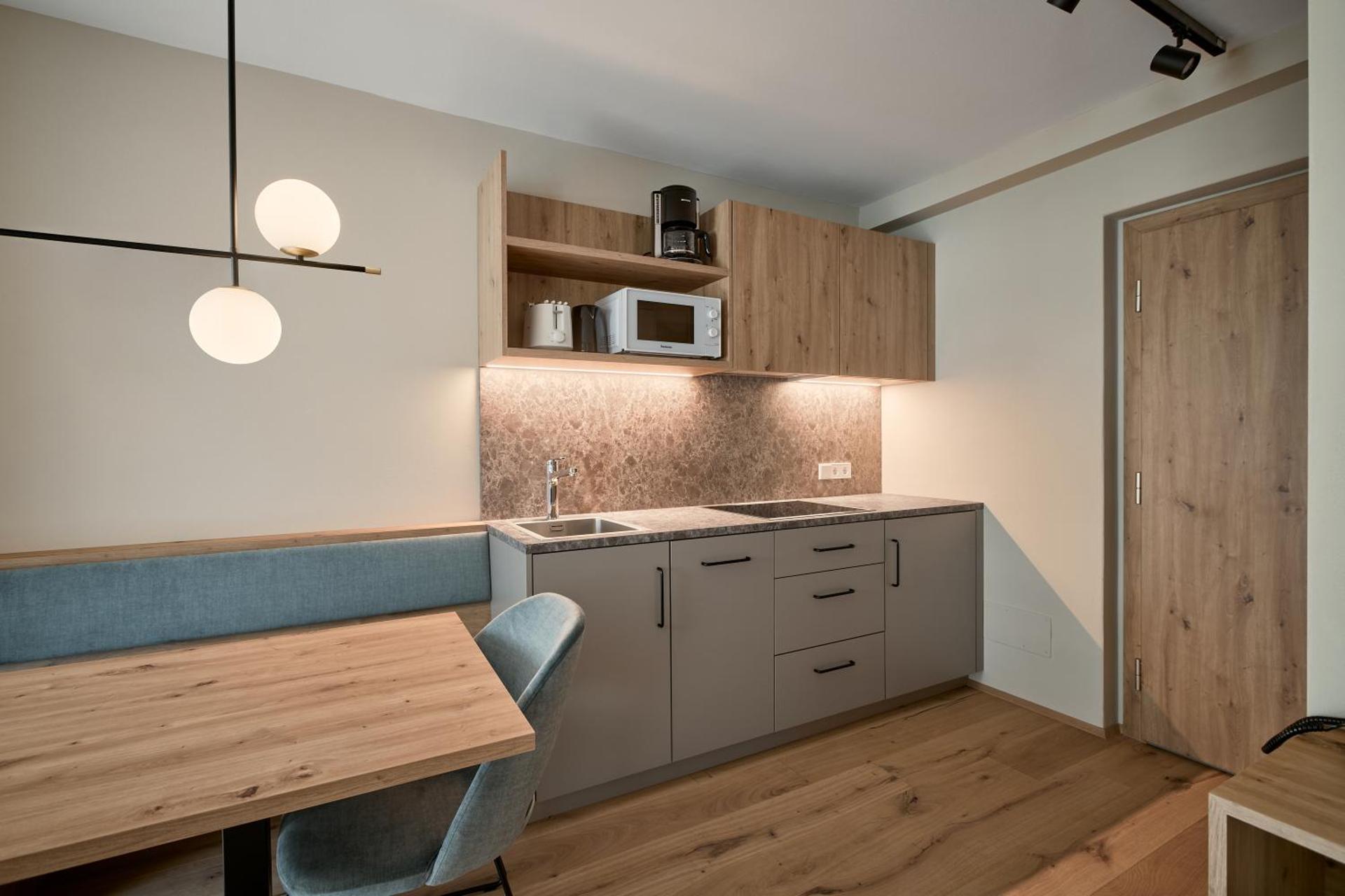 Kitchen or kitchenette