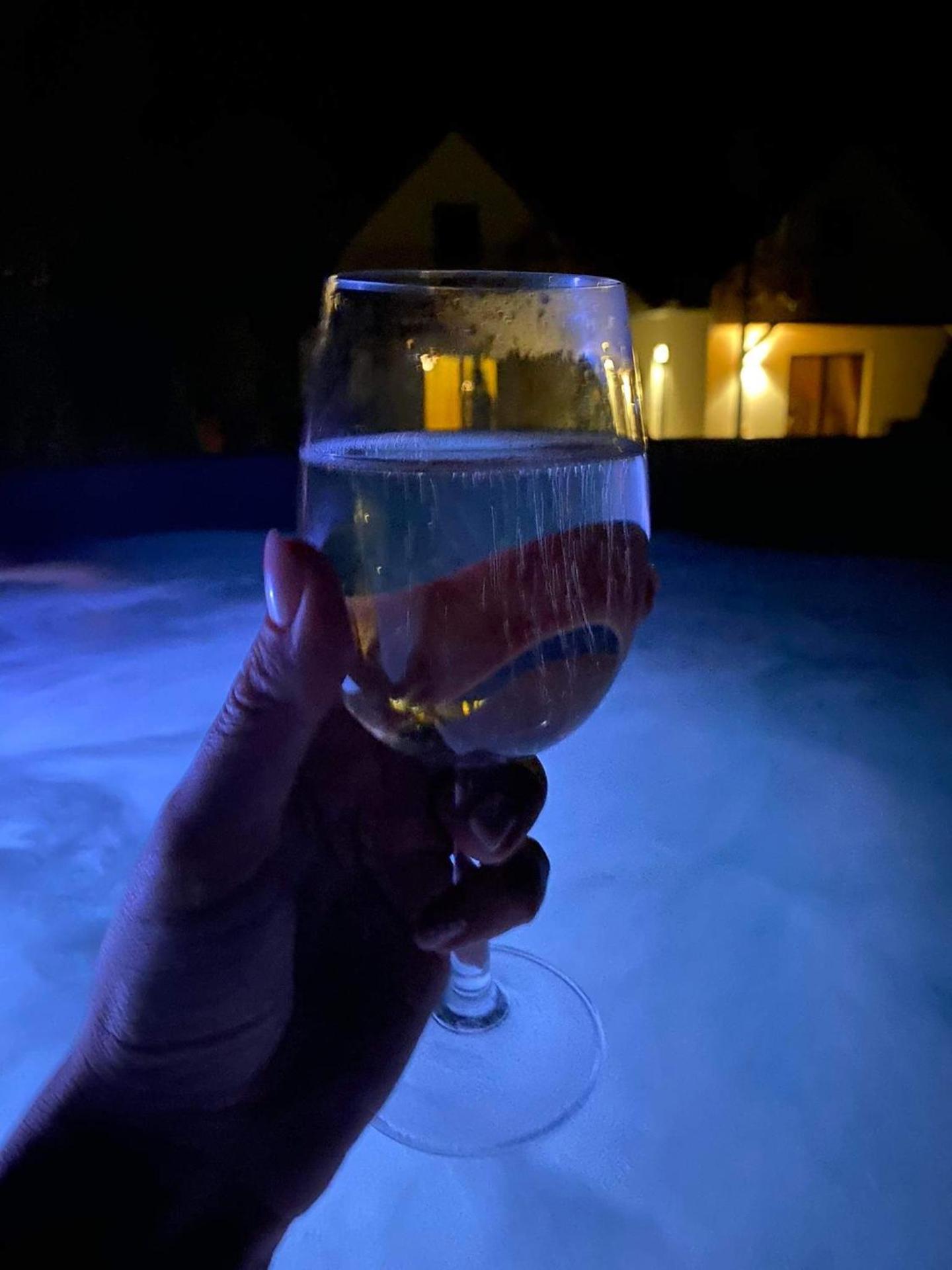 Domki pod lasem Gorce z kominkiem i jacuzzi