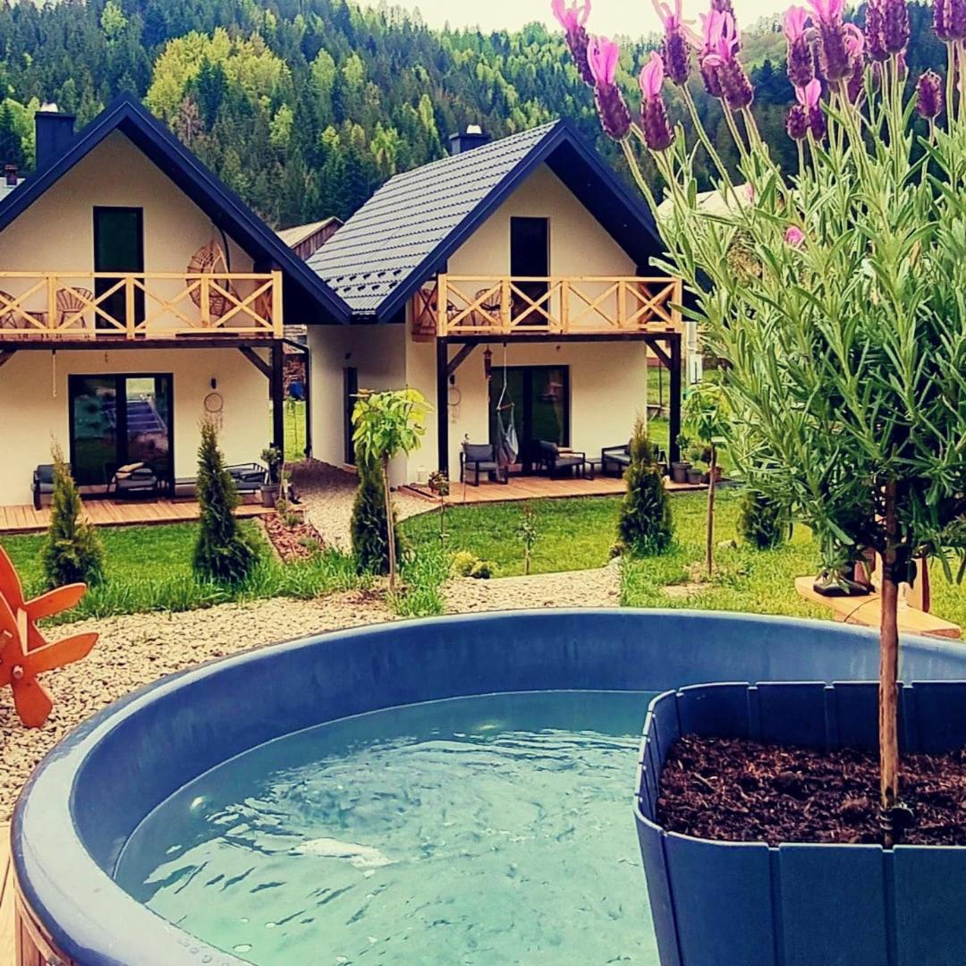 Domki pod lasem Gorce z kominkiem i jacuzzi