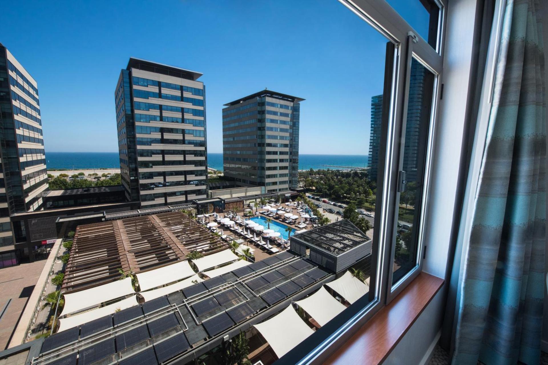 Twin Room with Pool View