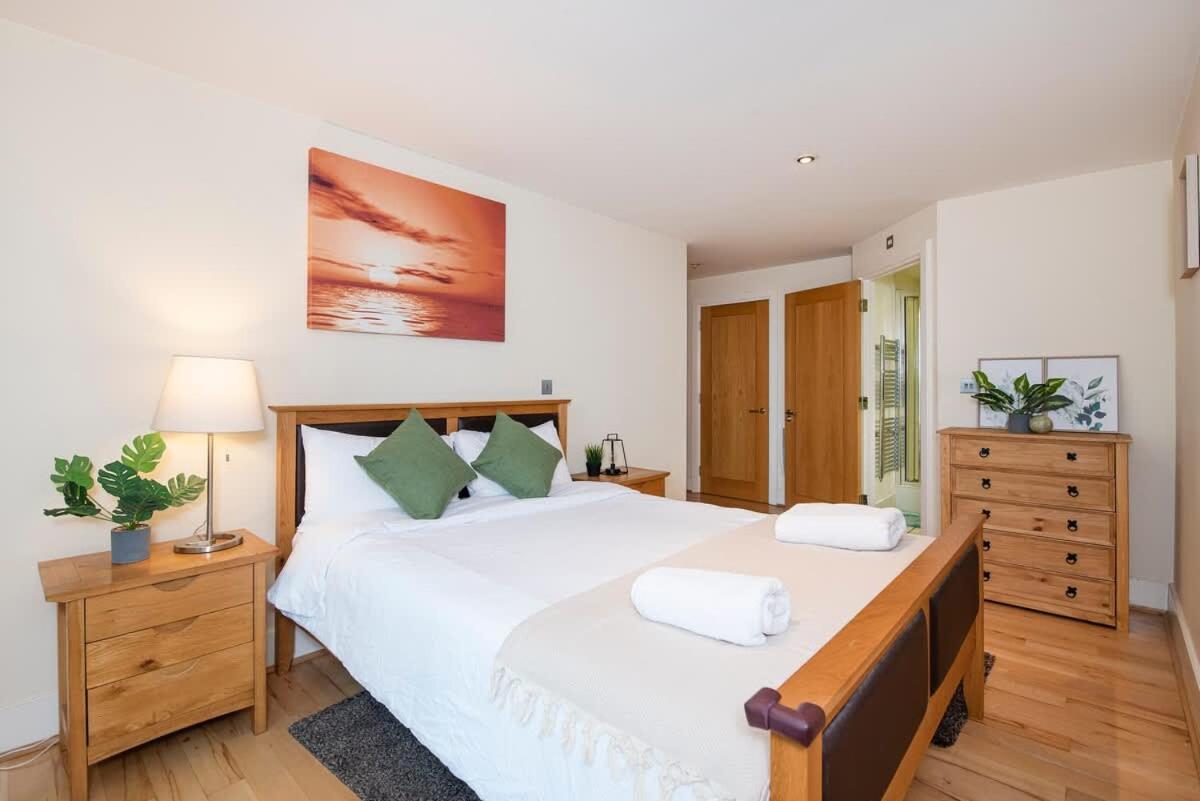 Big Flat close to Big Ben