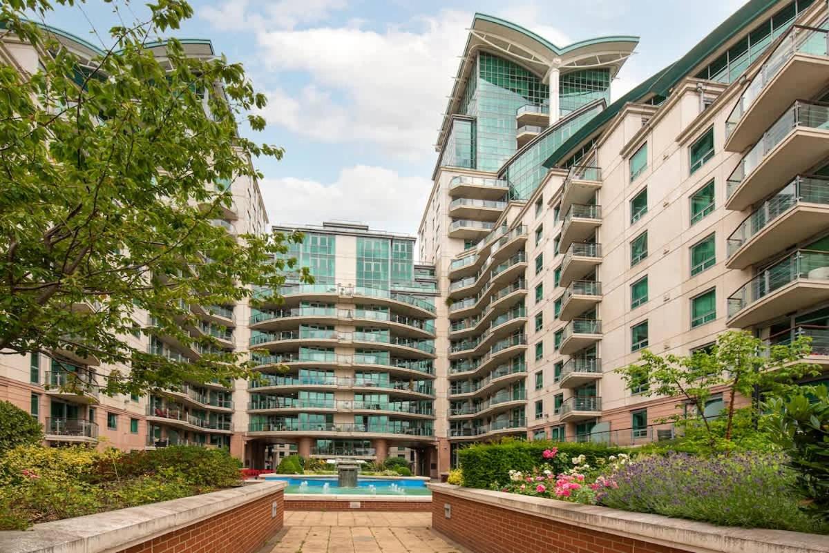 Amazing Thames view apartment