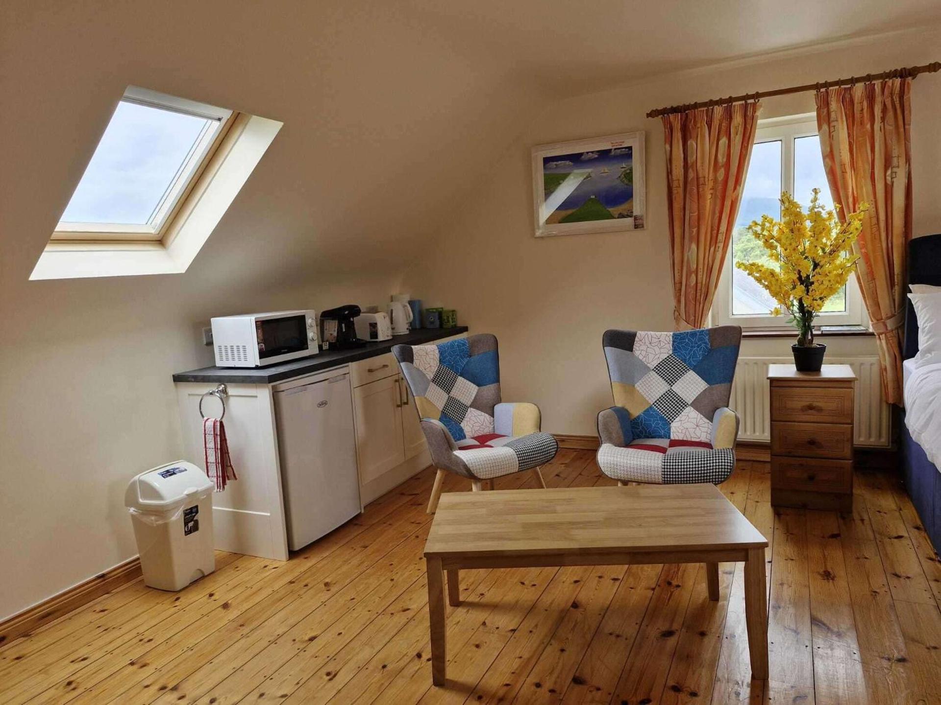 Villa Rose - Sleeps 2 & Stunning Seaside Views