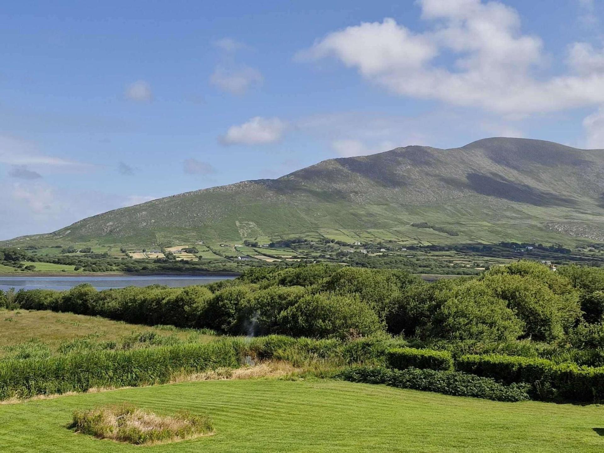 Villa Rose - Sleeps 2 & Stunning Seaside Views