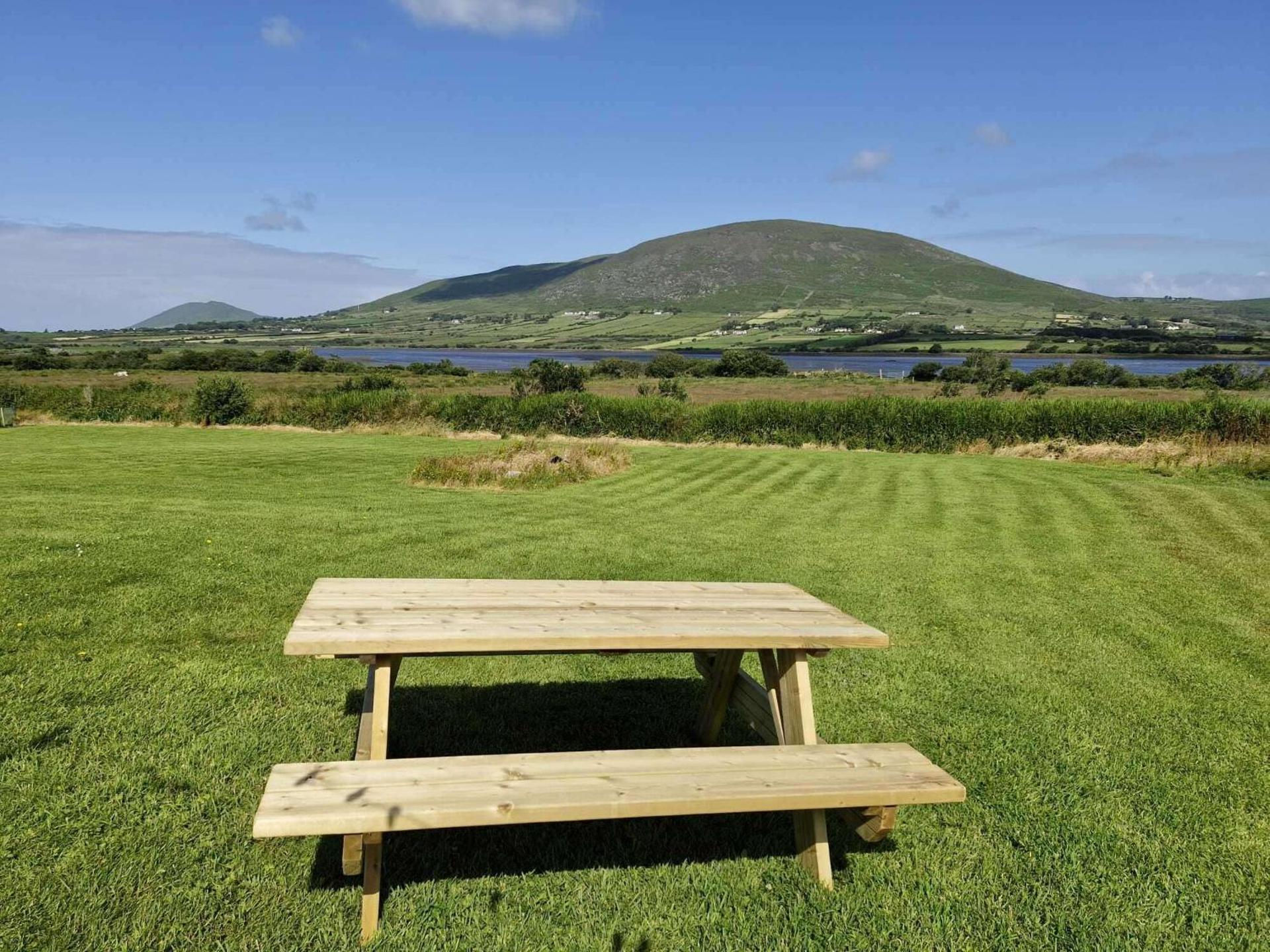 Villa Rose - Sleeps 2 & Stunning Seaside Views