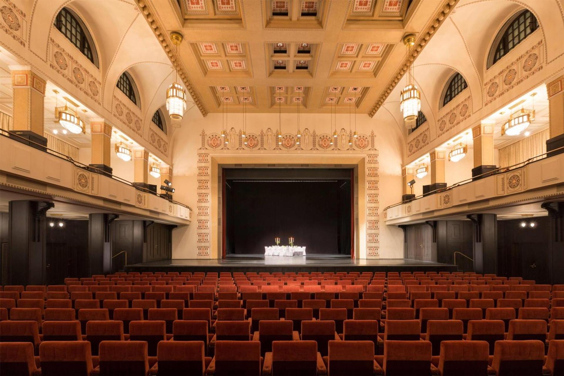 Meeting/conference room