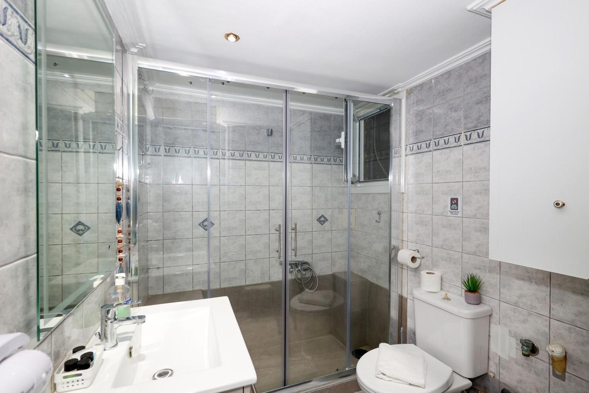 The heart of Aegina 2