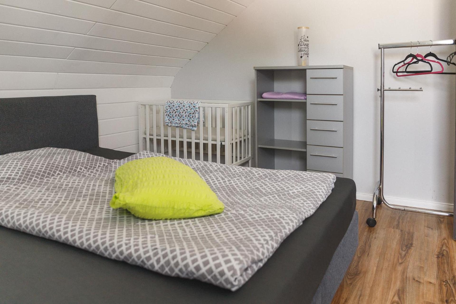 100 qm DG Wohnung 《Kehr wieder》Bexbach Saarland