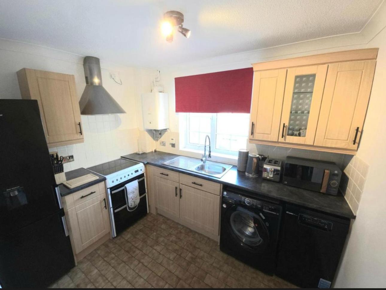 The Serenity Nook - 2 bed flat in the heart of Shefford with parking
